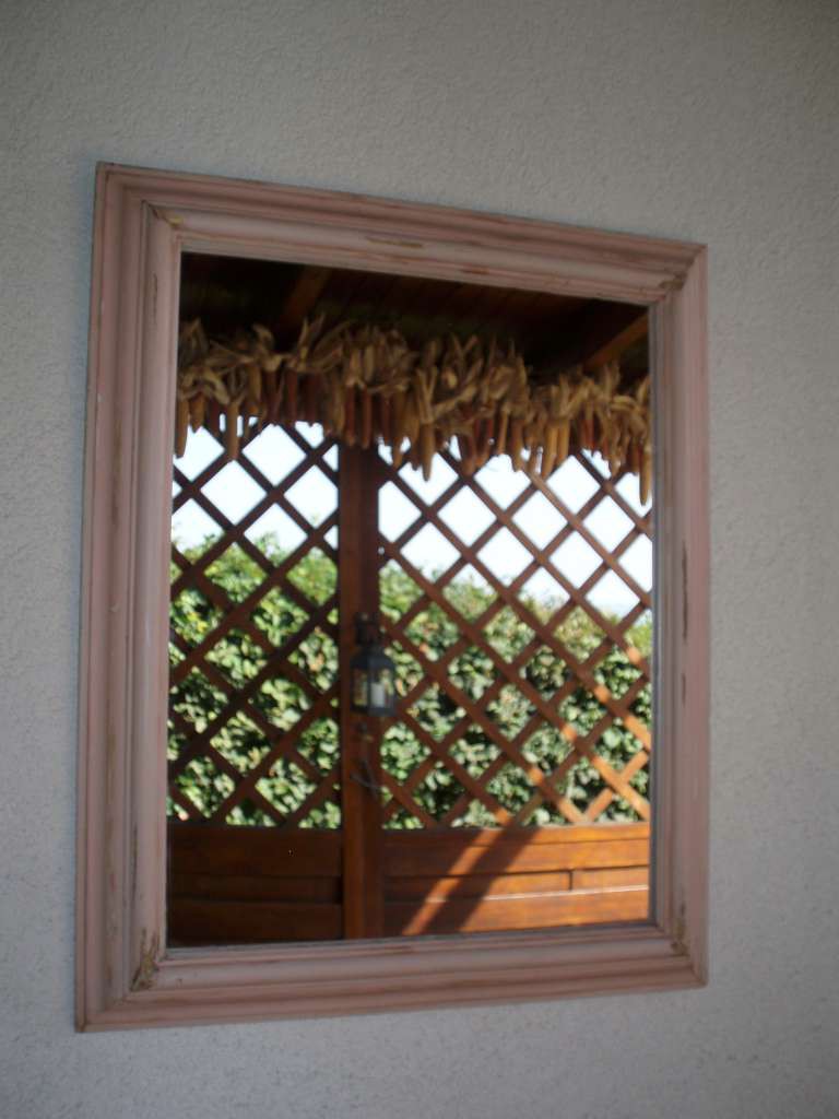 Zrkadlo 62x50x3,5 cm (v. š. h. )